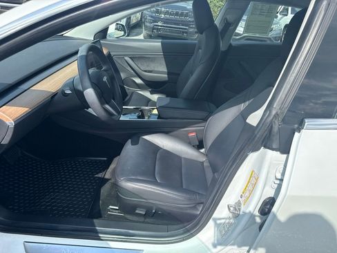 Used 2020 Tesla Model 3 Long Range AWD/4WD image 9