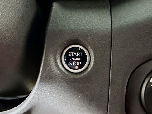 Used 2024 Nissan Frontier PRO-4X w/ Technology Package image 21