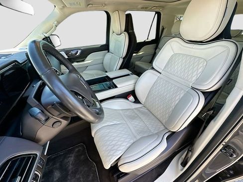 Used 2023 Lincoln Navigator Black Label image 21