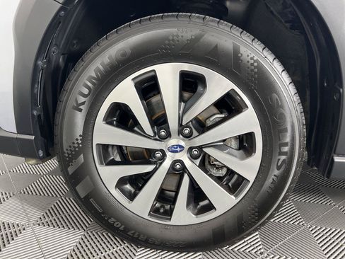 Used 2024 Subaru Outback Premium AWD/4WD image 10