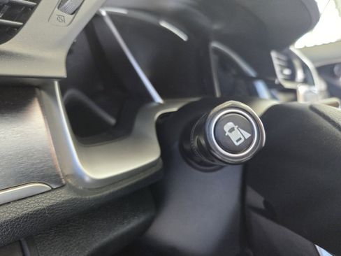 Certified 2017 Honda Civic EX-T image 31