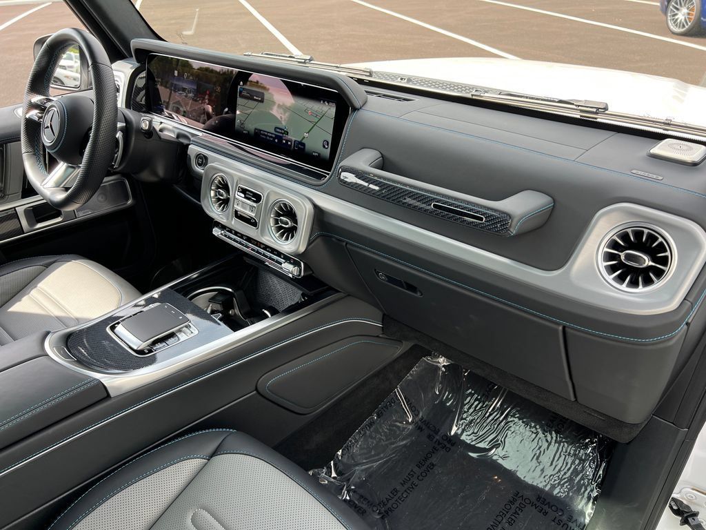 Used 2025 Mercedes-Benz G 580 w/ EQ Technology image 27