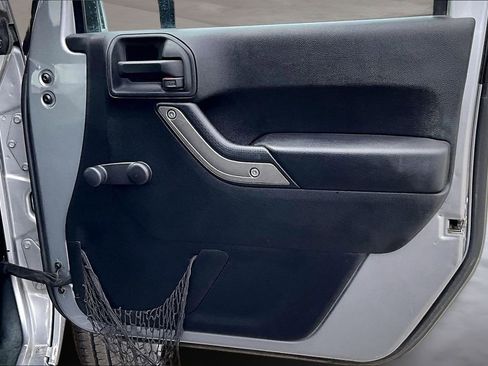 Used 2014 Jeep Wrangler Unlimited Sport image 25