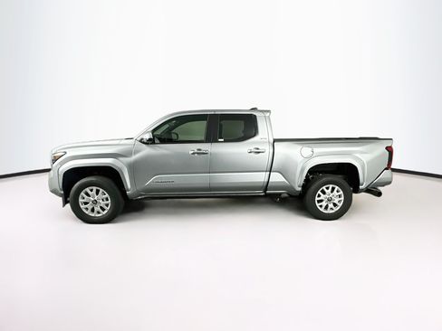 Used 2026 Toyota Tacoma SR5 RWD image 4