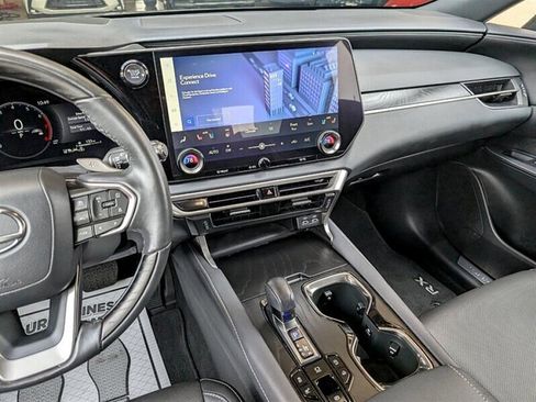 Used 2025 Lexus RX 350 Premium image 23