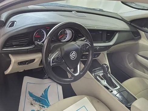 Used 2019 Buick Regal Preferred w/ Driver Confidence Package I image 8