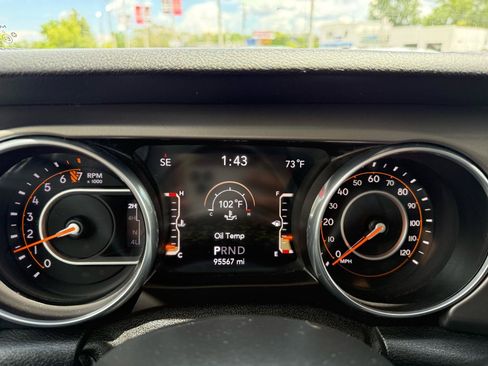 Used 2018 Jeep Wrangler Unlimited Sport S AWD/4WD image 15