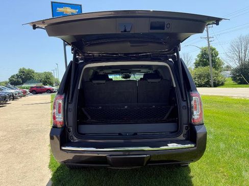 Used 2018 GMC Yukon Denali w/ Denali Ultimate Package AWD/4WD image 11