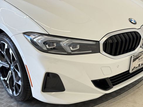Used 2025 BMW 330i xDrive Sedan w/ Convenience Package AWD/4WD image 11