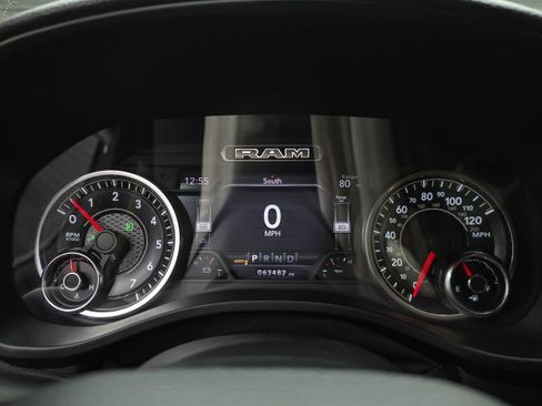 Used 2019 RAM 1500 Laramie AWD/4WD image 27
