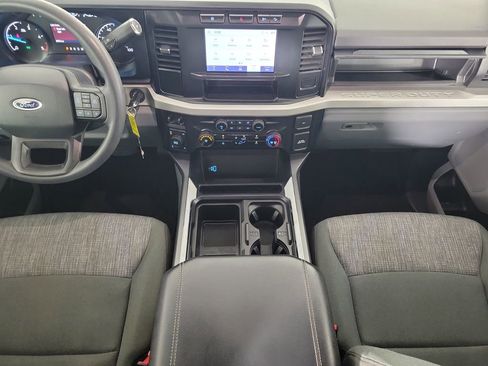 Used 2023 Ford F250 XLT w/ FX4 Off-Road Package AWD/4WD image 12