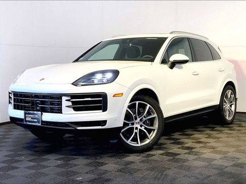 Certified 2026 Porsche Cayenne AWD/4WD image 1