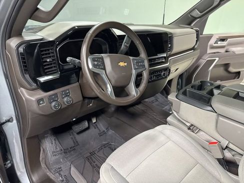 Used 2026 Chevrolet Silverado 3500 LT w/ All Star Edition AWD/4WD image 13