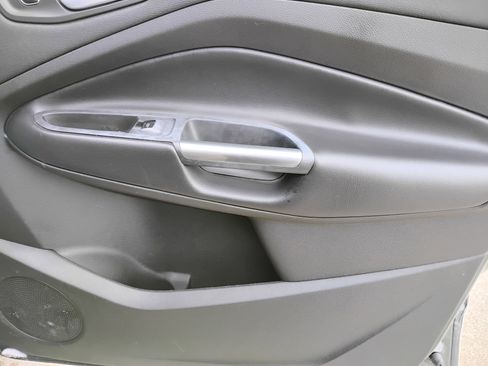 Used 2018 Ford Escape SE w/ Ford Safe & Smart Package image 20