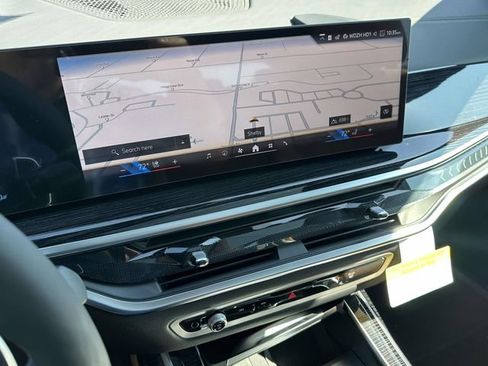 New 2027 BMW X7 xDrive40i w/ M Sport Package AWD/4WD image 16