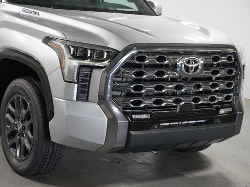 New 2026 Toyota Tundra Platinum AWD/4WD image 4