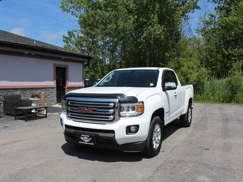 Used 2015 GMC Canyon SLE w/ SLE Convenience Package RWD image 12