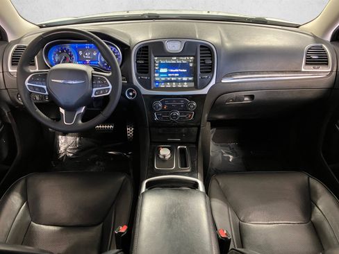 Used 2023 Chrysler 300 Touring L w/ Safetytec Plus Group RWD image 20
