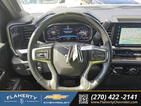 Used 2025 Chevrolet Silverado 2500 LT AWD/4WD image 2