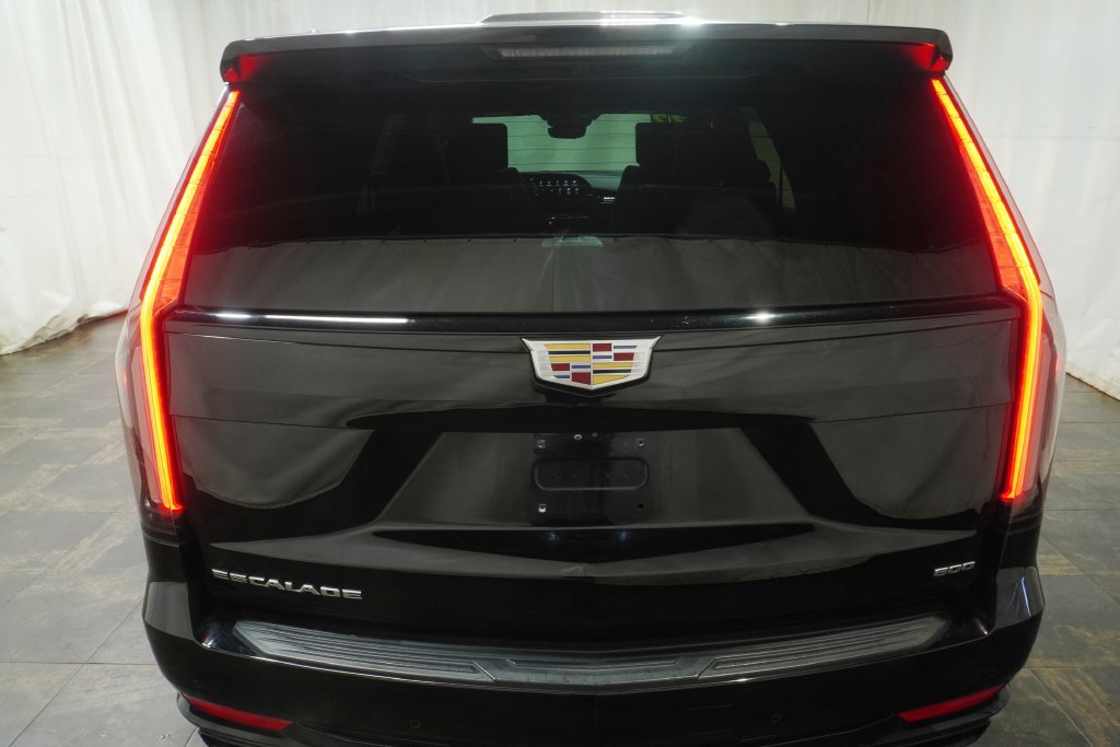 Used 2022 Cadillac Escalade Sport w/ Touring Package AWD/4WD image 4