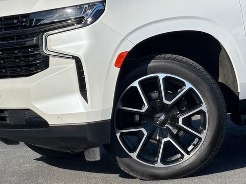 Used 2022 Chevrolet Tahoe RST w/ Luxury Package image 3