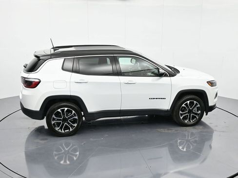 Used 2024 Jeep Compass Limited image 33