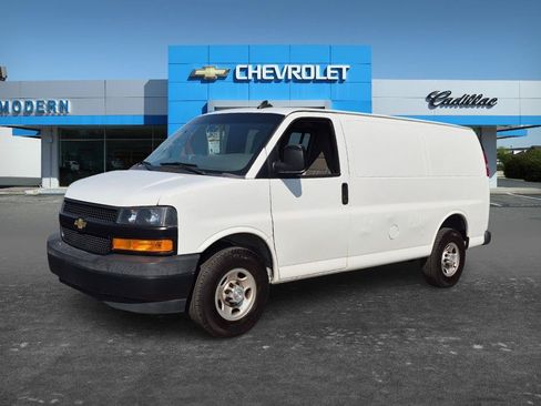 Used 2019 Chevrolet Express 2500 w/ Enhanced Convenience Package RWD image 1