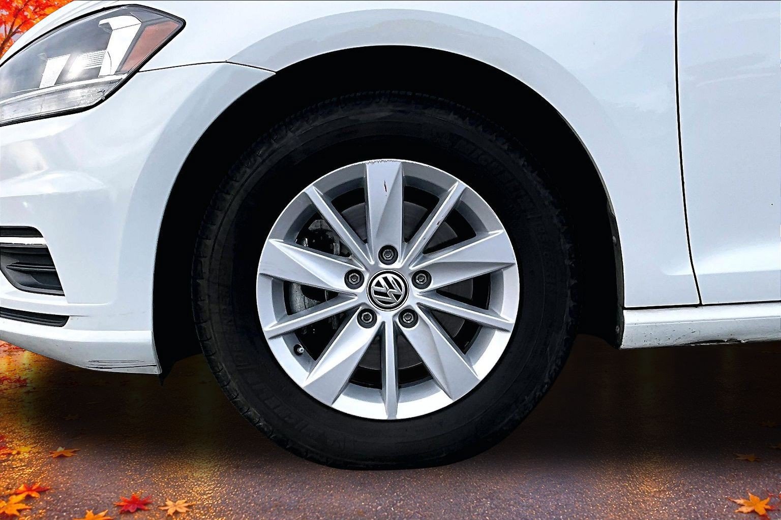Used 2018 Volkswagen Golf S FWD image 34