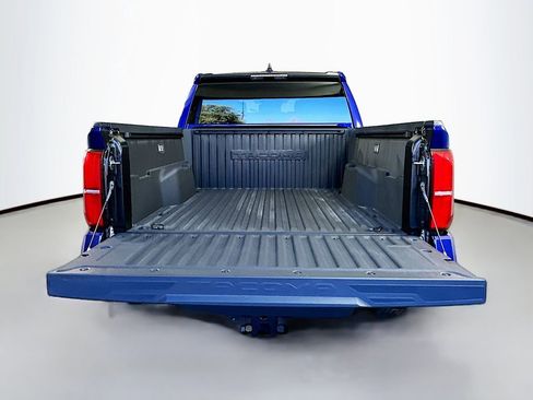 Certified 2025 Toyota Tacoma SR5 image 25