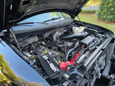 Used 2011 Ford F150 Raptor w/ Raptor Luxury Pkg image 44