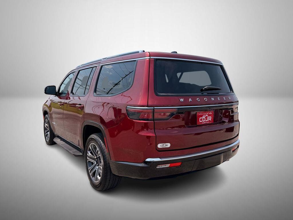 Used 2024 Jeep Wagoneer Series II w/ Flexible Seating Group RWD image 3