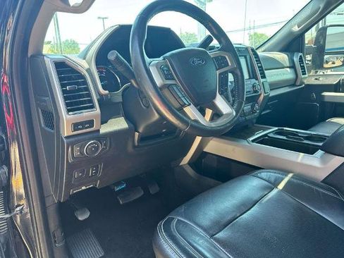 Used 2019 Ford F250 Lariat w/ Lariat Ultimate Package AWD/4WD image 19