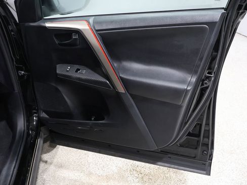 Used 2014 Toyota RAV4 LE image 23