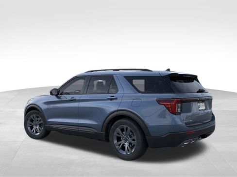 Used 2026 Ford Explorer Active w/ Active Comfort Package image 5