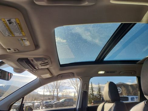 Used 2021 Subaru Ascent Limited w/ Technology Package image 22