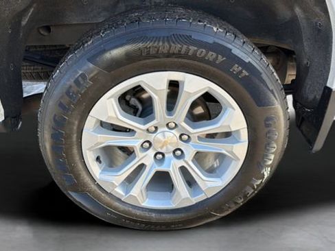 Used 2024 Chevrolet Silverado 1500 LTZ image 30