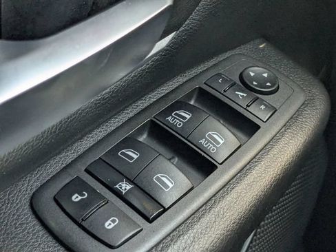 Used 2022 RAM 1500 Big Horn AWD/4WD image 23