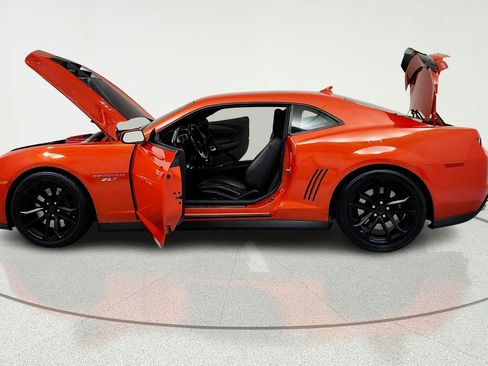 Used 2013 Chevrolet Camaro ZL1 RWD image 10