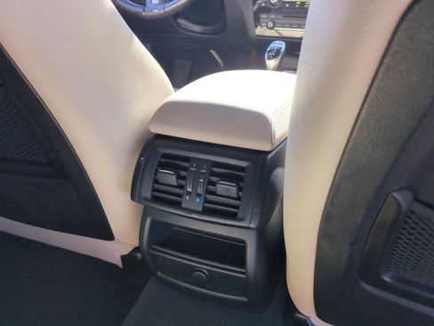 Used 2017 BMW X3 xDrive28i image 32