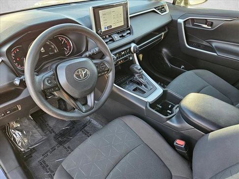 Used 2024 Toyota RAV4 XLE FWD image 12