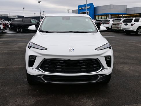 Used 2024 Buick Encore GX Preferred w/ Comfort Package image 3