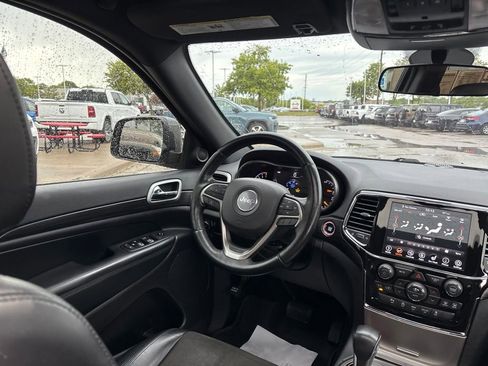 Used 2021 Jeep Grand Cherokee Laredo X AWD/4WD image 46