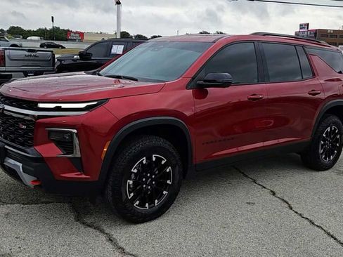 Used 2026 Chevrolet Traverse Z71 w/ Driver Confidence Package AWD/4WD image 4