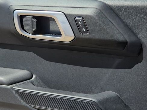 New 2026 Ford Bronco Outer Banks w/ Sasquatch Package image 16