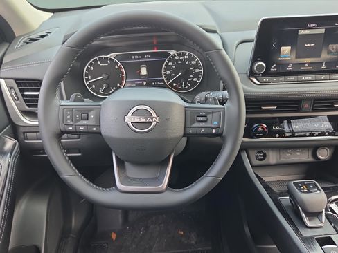 New 2026 Nissan Rogue SV w/ SV Premium Package FWD image 11