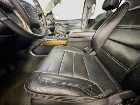 Used 2015 GMC Yukon Denali w/ Premium Package RWD image 13