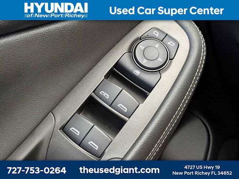 Used 2025 Buick Encore GX Preferred w/ Comfort Package FWD image 29