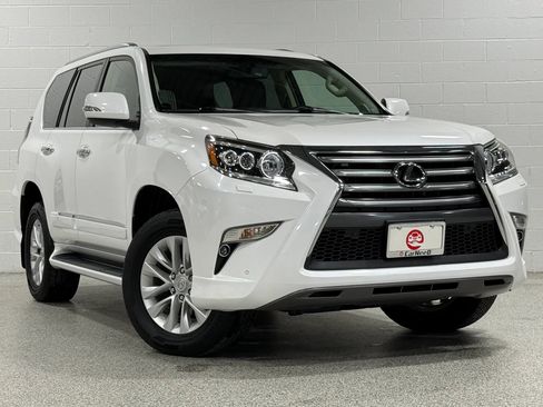 Used 2017 Lexus GX 460 Premium w/ Premium Package AWD/4WD image 4
