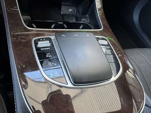 Used 2022 Mercedes-Benz E 350 4MATIC Sedan image 35