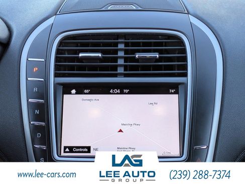 Used 2016 Lincoln MKX Select w/ Select Plus Package image 17